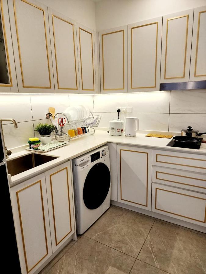 Apartment Axon